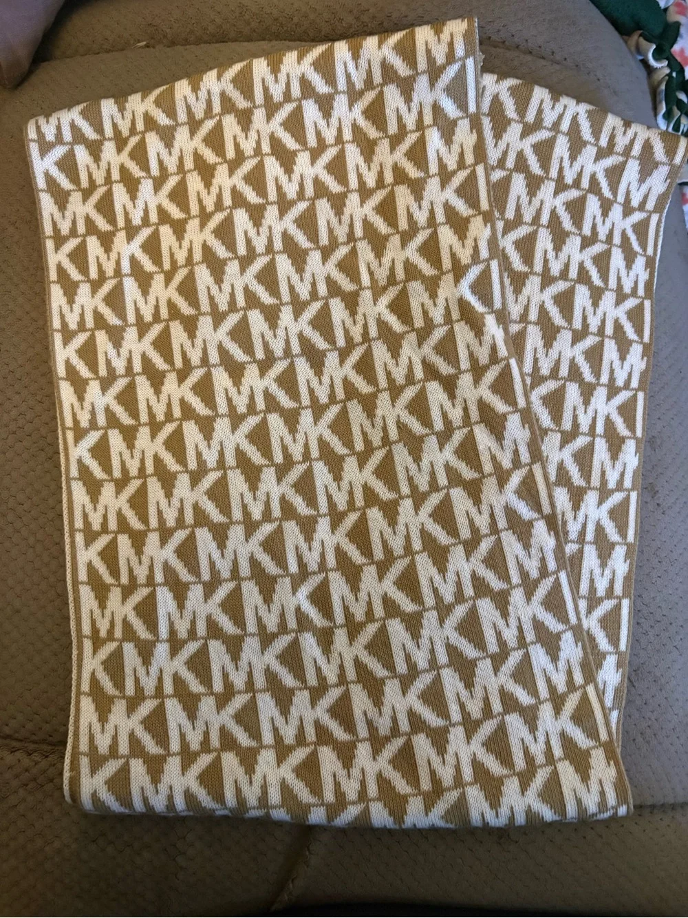 Michael Kors Kids Tan & White Logo Knit Infinity Scarf